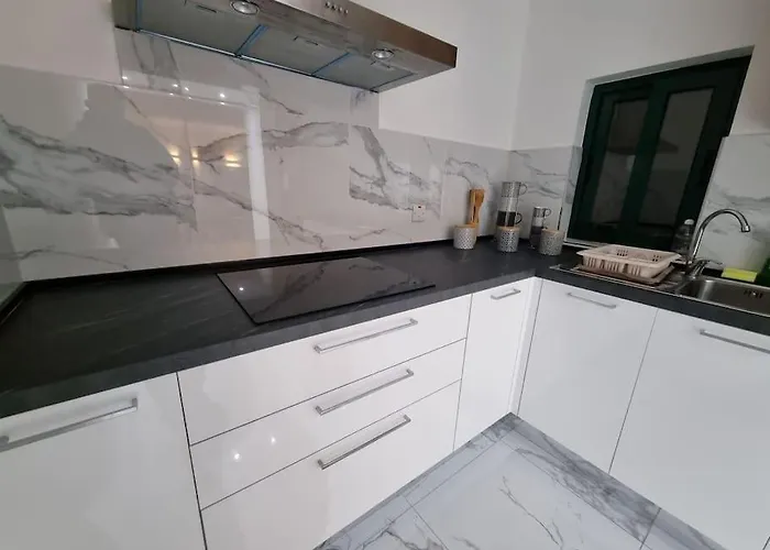 2 Bedroom Apartment In Bugibba